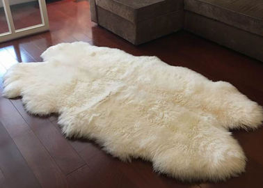 Çin Dört Kabuk Büyük Avustralya Koyun Kazak Halı Elde Taşı Dayanıklı Fildişi Beyaz 120 * 180cm Tedarikçi