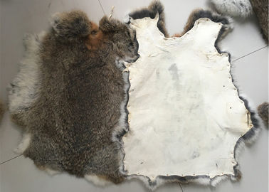 Çin Evde Tekstil / Yastıklar İçin Eko Dostlu Haşlanmış Rex Tavşan Cildi 1.5-3 Cm Kürk Uzunluğu Tedarikçi
